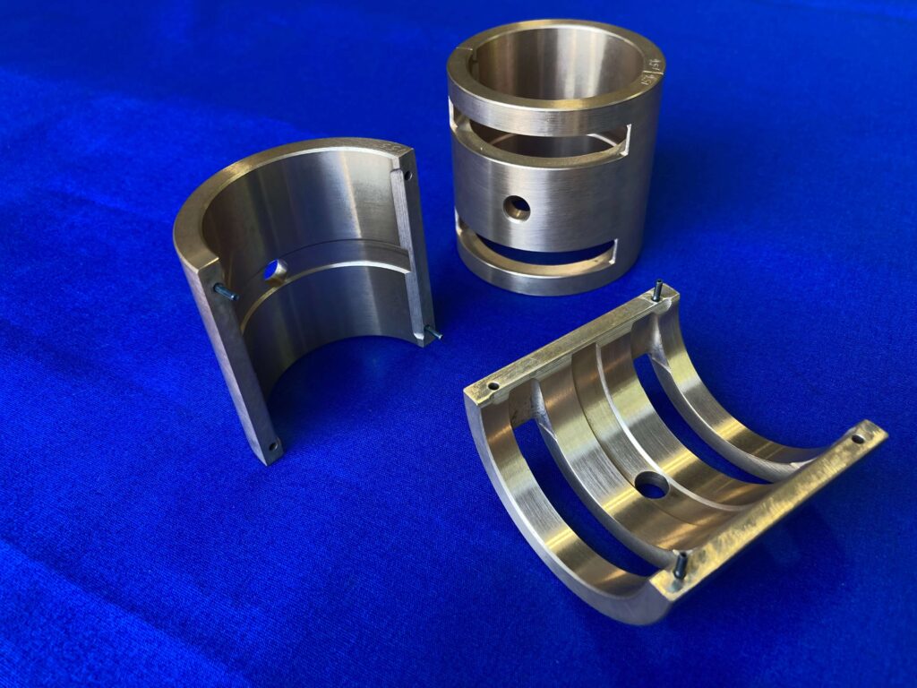 Split bronze turbine bearing